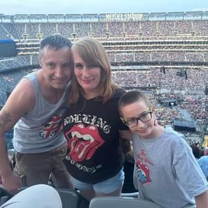 Meet your Posher, Denise